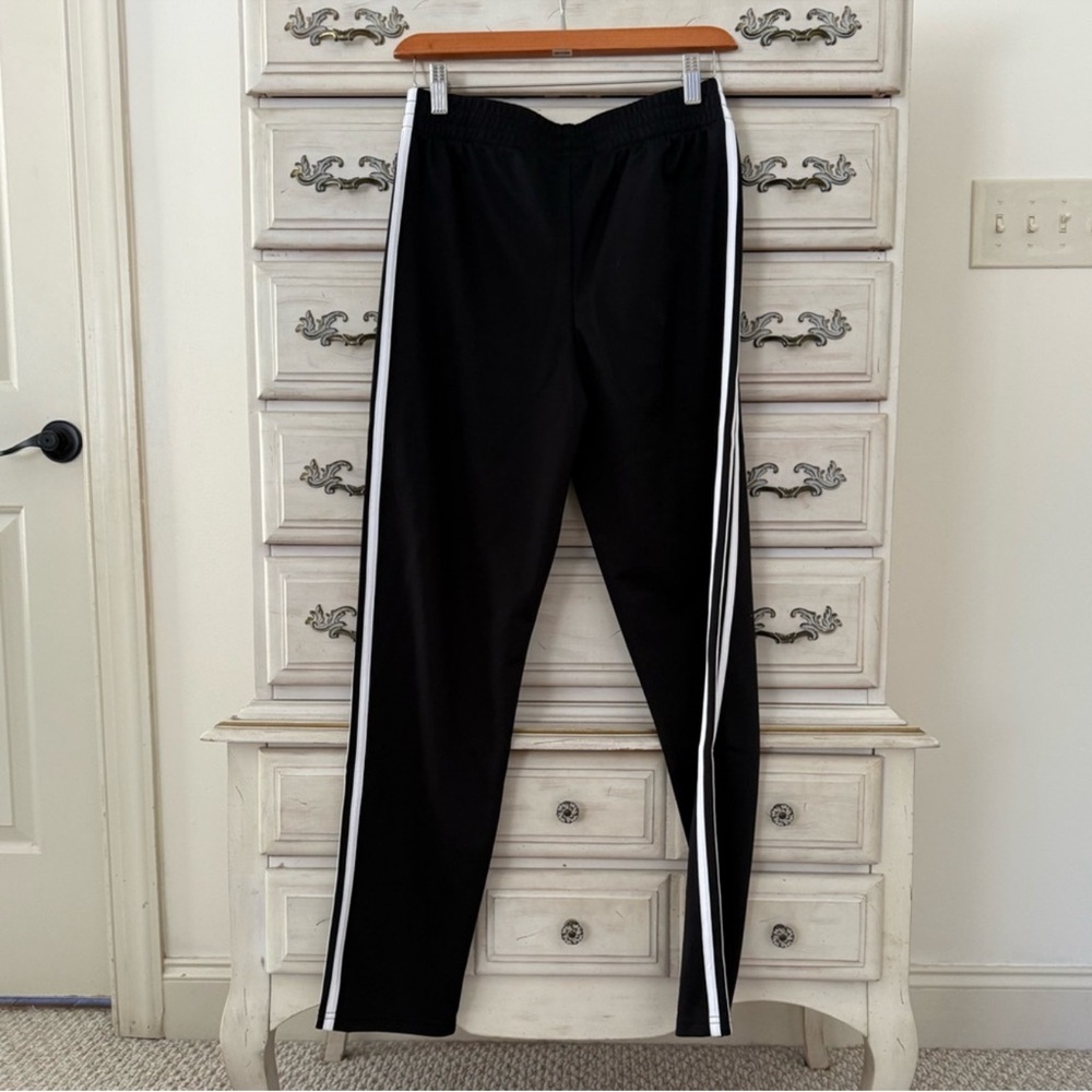 Adidas Boys Black Essential Training Pants - Picture 3 of 5